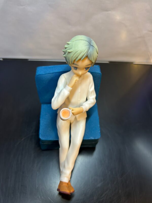 Norman - The Promised Neverland: Sitting Tea