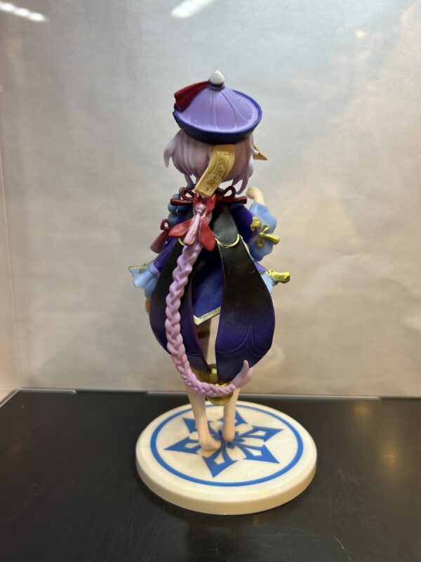 Qiqi Genshin Impact - Versión Farmacéutica de Bubu