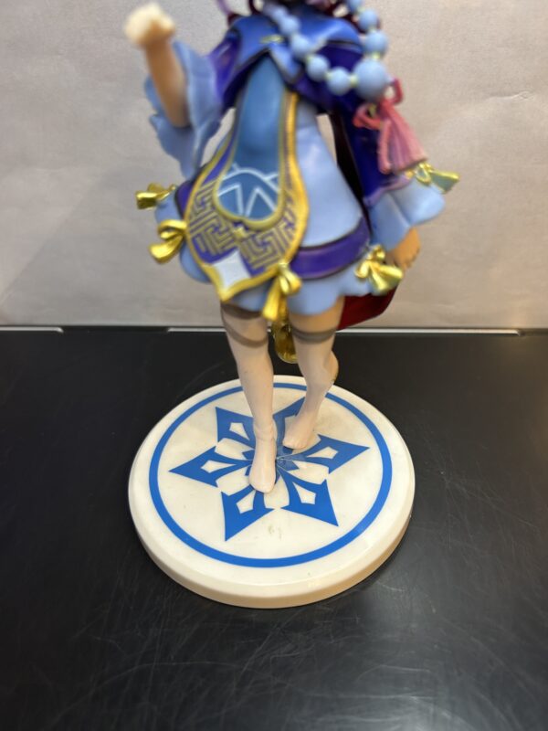 Qiqi Genshin Impact - Versión Farmacéutica de Bubu